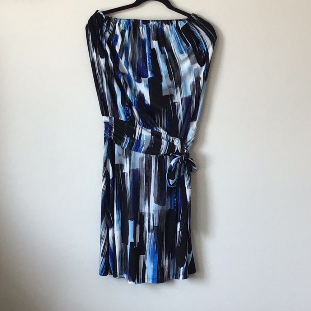 TAG REMOVED STRAPLESS DRESS